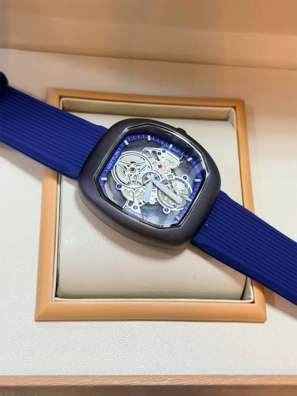 𝗟𝗨𝗫𝗨𝗥𝗬 𝗦𝗞𝗘𝗟𝗘𝗧𝗢𝗡 𝗔𝗨𝗧𝗢𝗠𝗔𝗧𝗜𝗖 𝗪𝗔𝗧𝗖𝗛 𝗙𝗢𝗥 𝗠𝗘𝗡 – 𝗣𝗥𝗘𝗠𝗜𝗨𝗠 𝗦𝗧𝗔𝗜𝗡𝗟𝗘𝗦𝗦 𝗦𝗧𝗘𝗘𝗟 𝗗𝗘𝗦𝗜𝗚𝗡