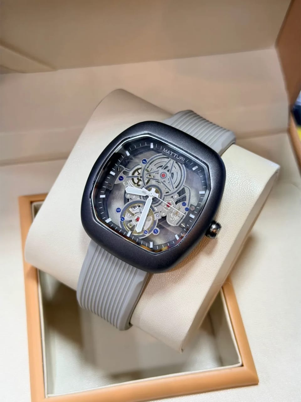 𝗟𝗨𝗫𝗨𝗥𝗬 𝗦𝗞𝗘𝗟𝗘𝗧𝗢𝗡 𝗔𝗨𝗧𝗢𝗠𝗔𝗧𝗜𝗖 𝗪𝗔𝗧𝗖𝗛 𝗙𝗢𝗥 𝗠𝗘𝗡 – 𝗣𝗥𝗘𝗠𝗜𝗨𝗠 𝗦𝗧𝗔𝗜𝗡𝗟𝗘𝗦𝗦 𝗦𝗧𝗘𝗘𝗟 𝗗𝗘𝗦𝗜𝗚𝗡