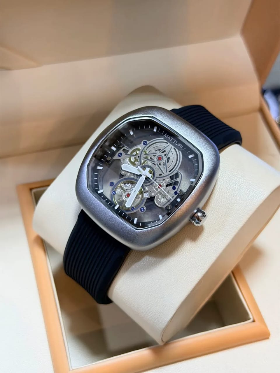 𝗟𝗨𝗫𝗨𝗥𝗬 𝗦𝗞𝗘𝗟𝗘𝗧𝗢𝗡 𝗔𝗨𝗧𝗢𝗠𝗔𝗧𝗜𝗖 𝗪𝗔𝗧𝗖𝗛 𝗙𝗢𝗥 𝗠𝗘𝗡 – 𝗣𝗥𝗘𝗠𝗜𝗨𝗠 𝗦𝗧𝗔𝗜𝗡𝗟𝗘𝗦𝗦 𝗦𝗧𝗘𝗘𝗟 𝗗𝗘𝗦𝗜𝗚𝗡